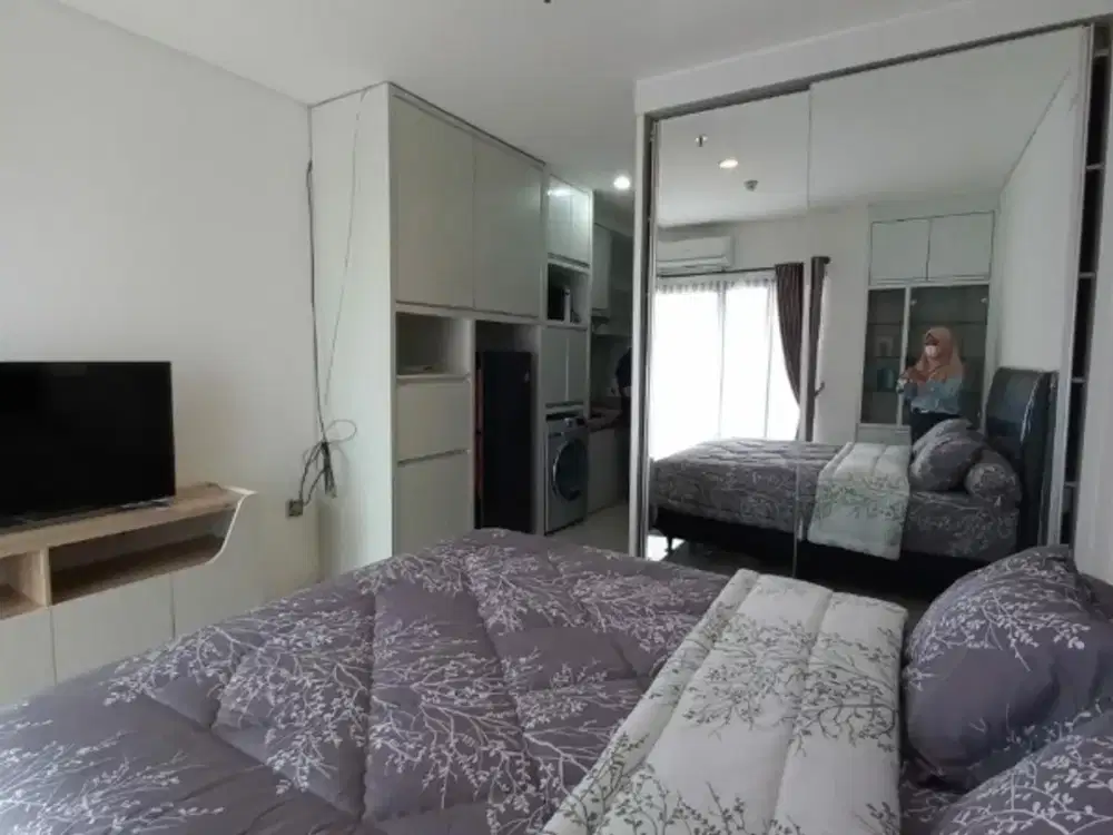 murah disewakan apartemen cantik full furnis dan middle floor