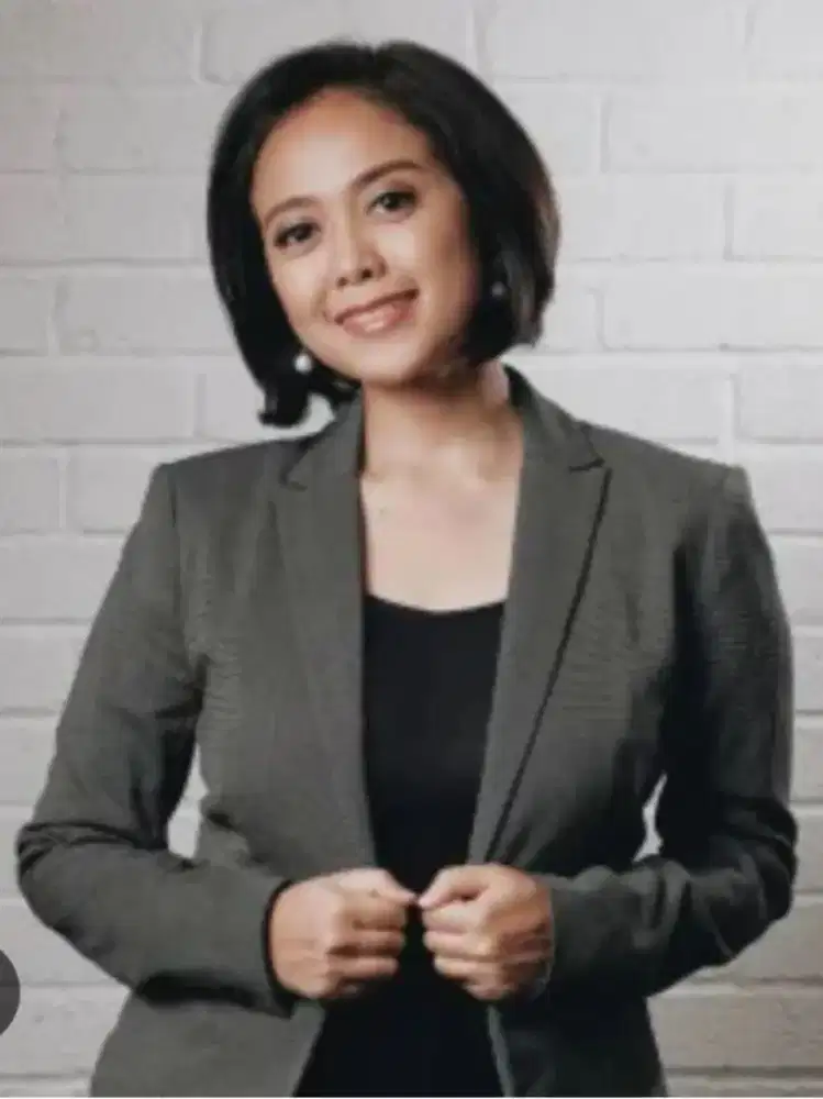 Dibutuhkan asisten rumah tangga