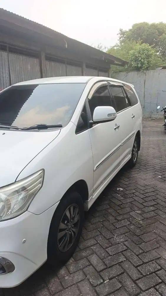 Toyota Kijang Innova 2014 Bensin