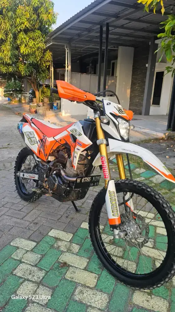 ​Honda CRF 150L 2022 Putih Orange Istimewa (Part Ori Lengkap)