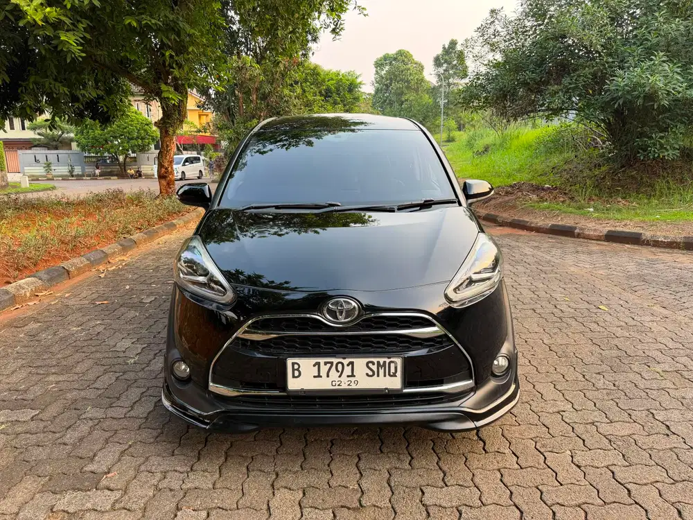Toyota Sienta Q CVT 2016  KM 55rb Termurah