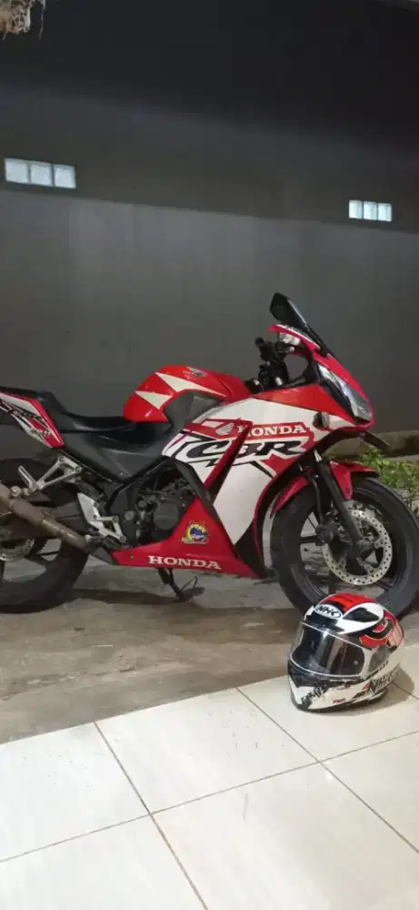 Honda CBR 2014 Plat A