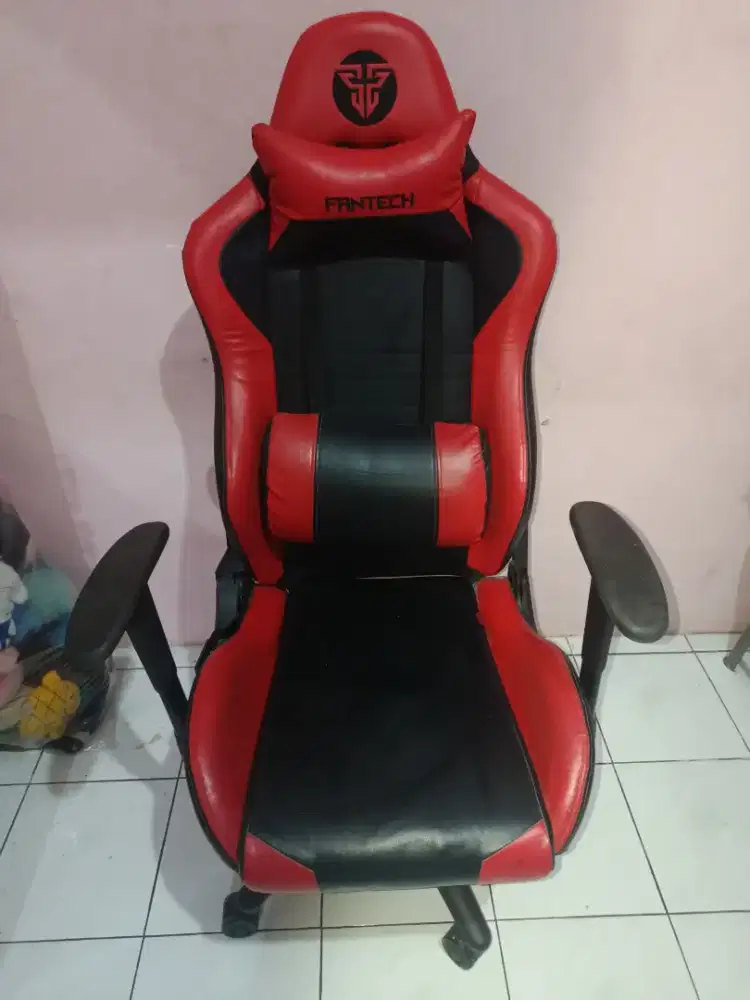 Kursi gaming FANTECH GC191