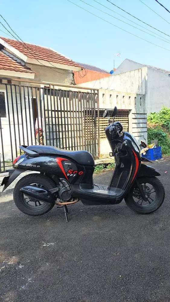 Scoopy Sporty Black 2022 Pajak Hidup