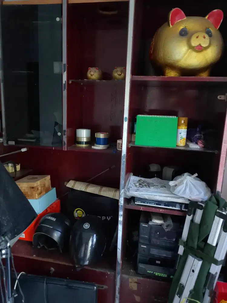 Obrall lemari, tv,tape,salon dll cuma 1 jt