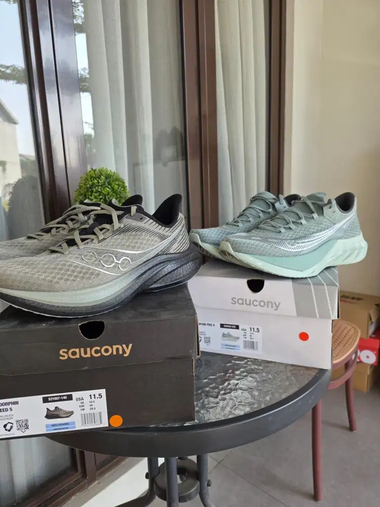 Sepatu saucony endorphin speed 5 dan endophin pro 4