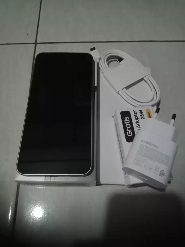 Samsung a17 5g 8/256 1 bulan pake garansi panjang