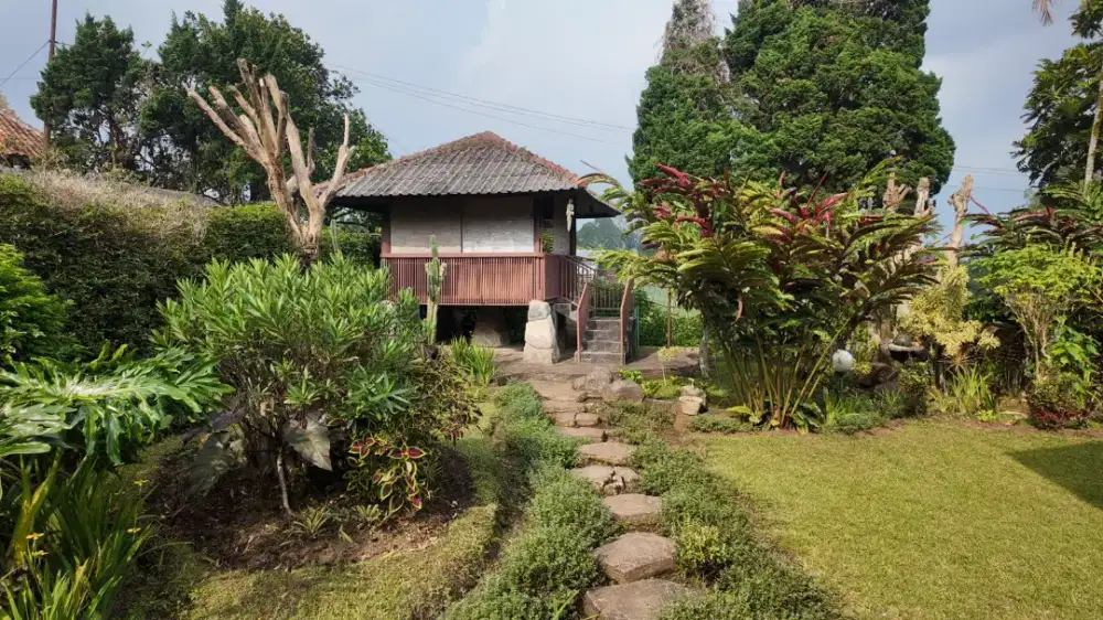 PALIMG MURAH JUAL RUMAH VILLA ISTANA BUNGA BANDUNG
