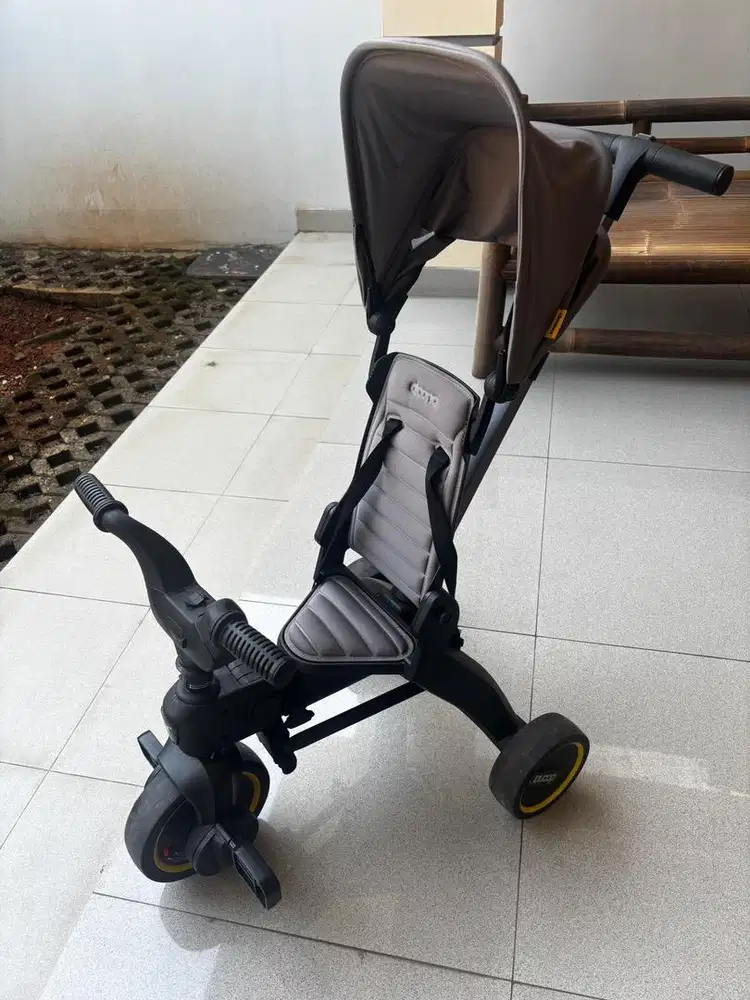 Stroller Sepeda Doona