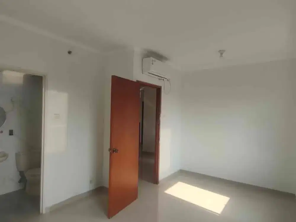 Jual 3 kamar Apartemen gading mediterania residences kelapa gading semi furnish lantai granit kitchen dan 4 AC Termurah