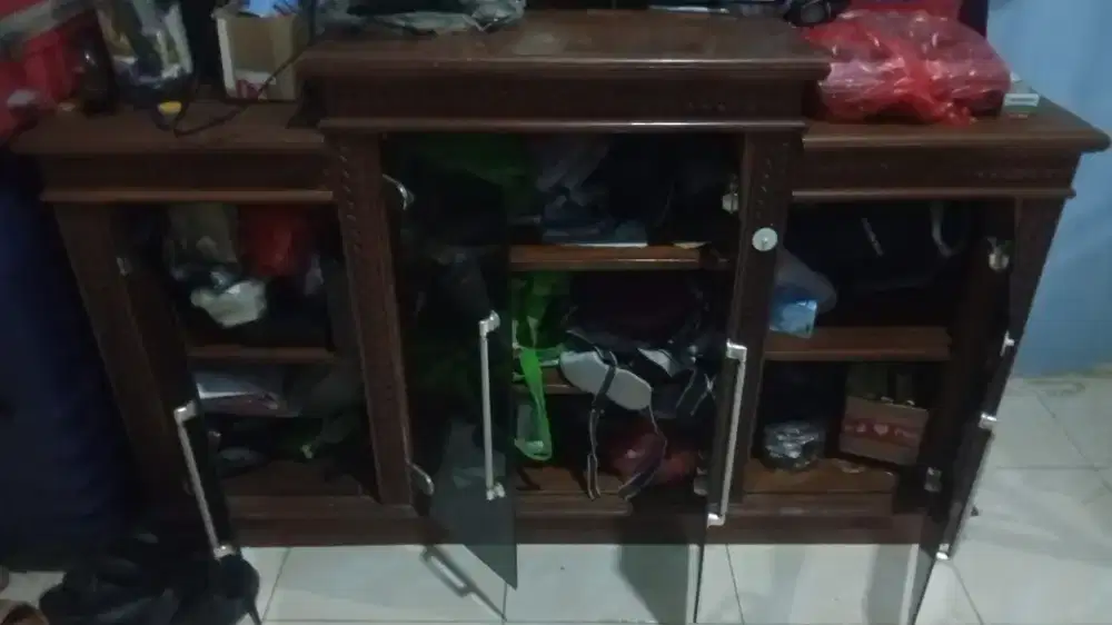 Jual Meja dan rak TV  Kayu jati ukir