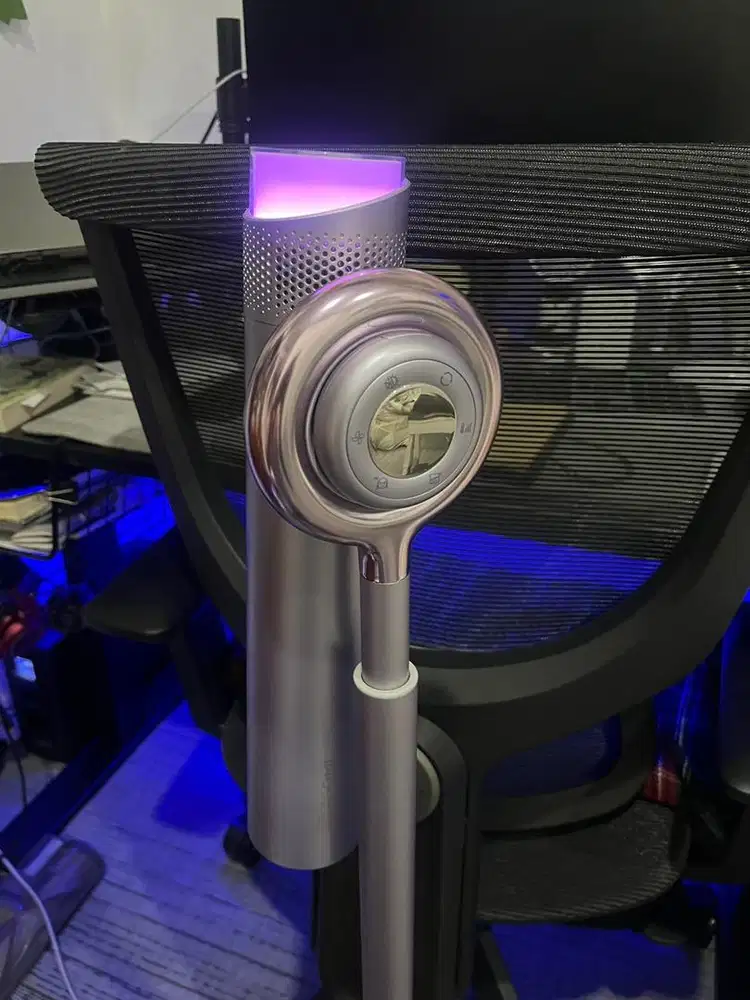 Roomi hair dryer dengan remote