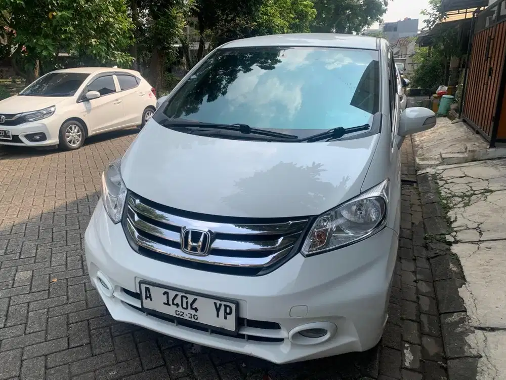 CASH 168 JUTA ISTIMEWA HONDA FREED PSD 2015 NAMA SENDIRI DARI BARU