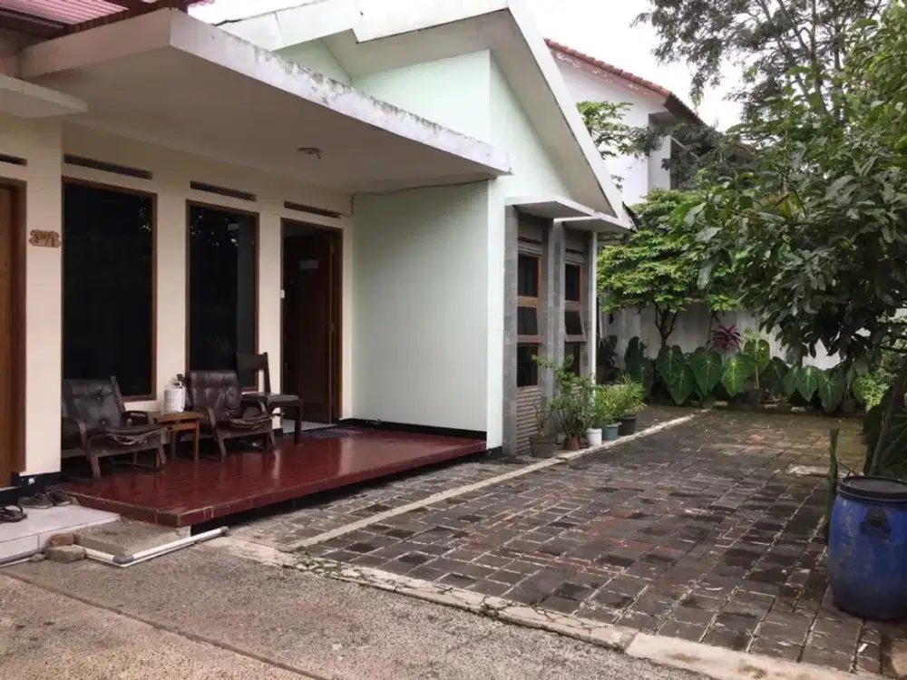 Rumah Nyaman Siap Huni di Taman Kopo Indah V