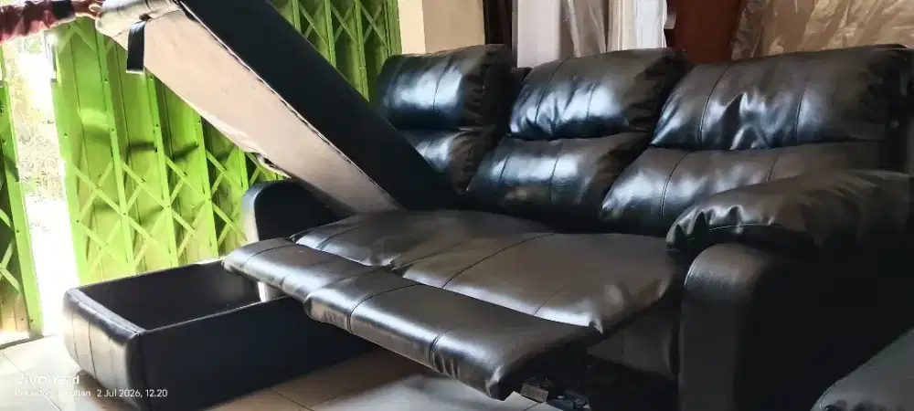 Mewah sofa reclining glowing mulus