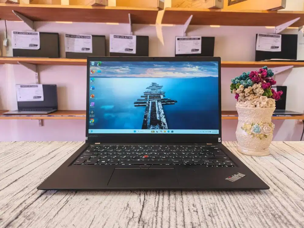 Laptop LENOVO THINKPAD X1 CARBON 5TH Intel Core i5-7200U Ram 8GB