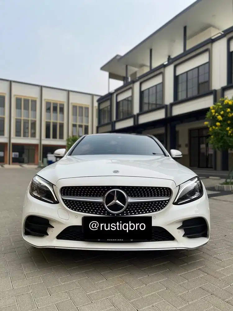 Super Low ODO 9 Ribu KM | C300 AMG Line 2019/2020