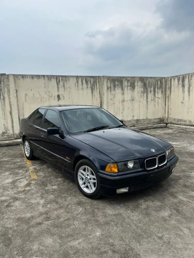 BMW E36 320i 1995 siap pakai
