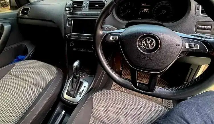 Volkswagen Polo 2018 Bensin