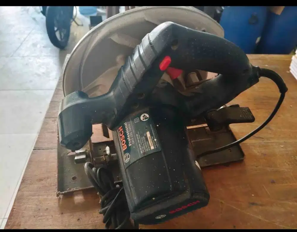 Gergaji Bosch circular saw 235 turbo  9 inch