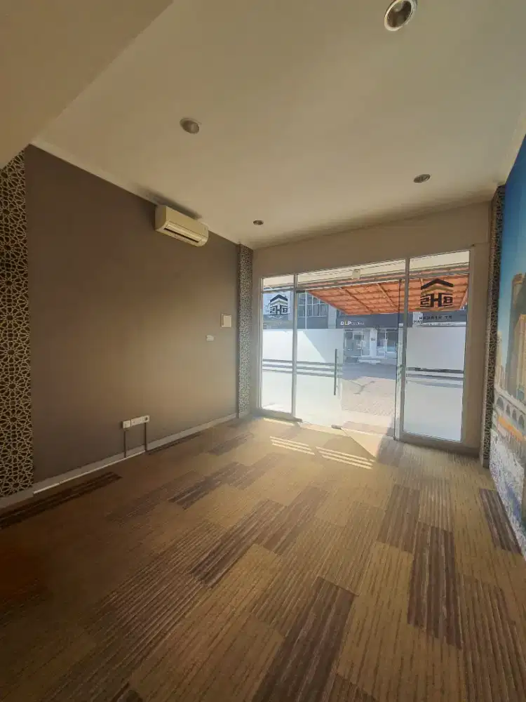 Disewakan murah ruko siap untuk kantor