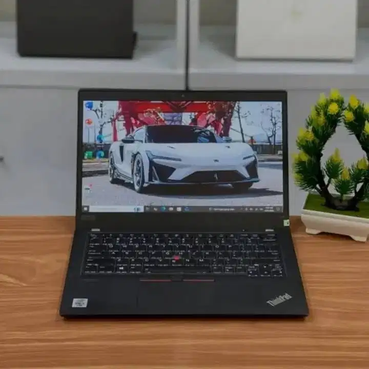 Laptop Lenovo X13 Touchscreen Core i5 RAM 8GB SSD 256GB Garansi 3 Bula