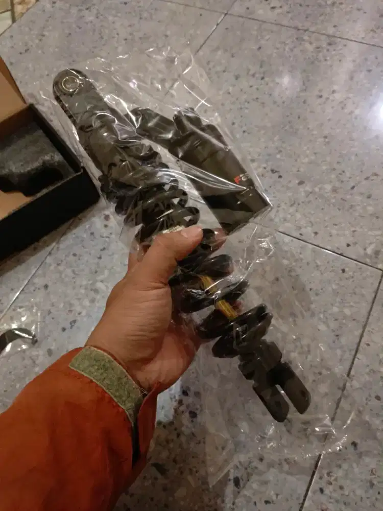 Shockbreaker Fastbikes tabung atas 330