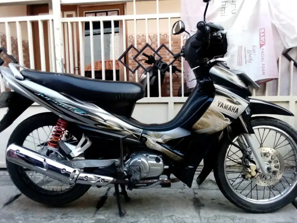 Motor simpanan Jupiter burung hantu 2009
