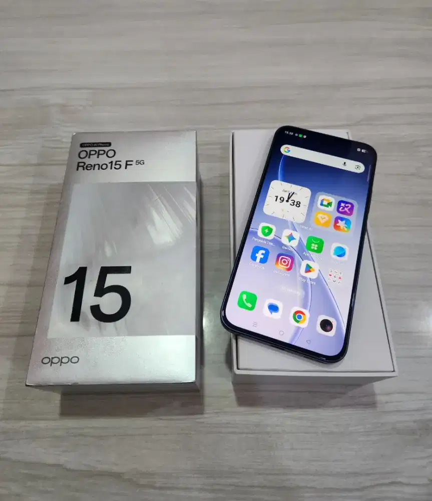 Oppo Reno 15F 5G 12/256gb Mulus Fullset original