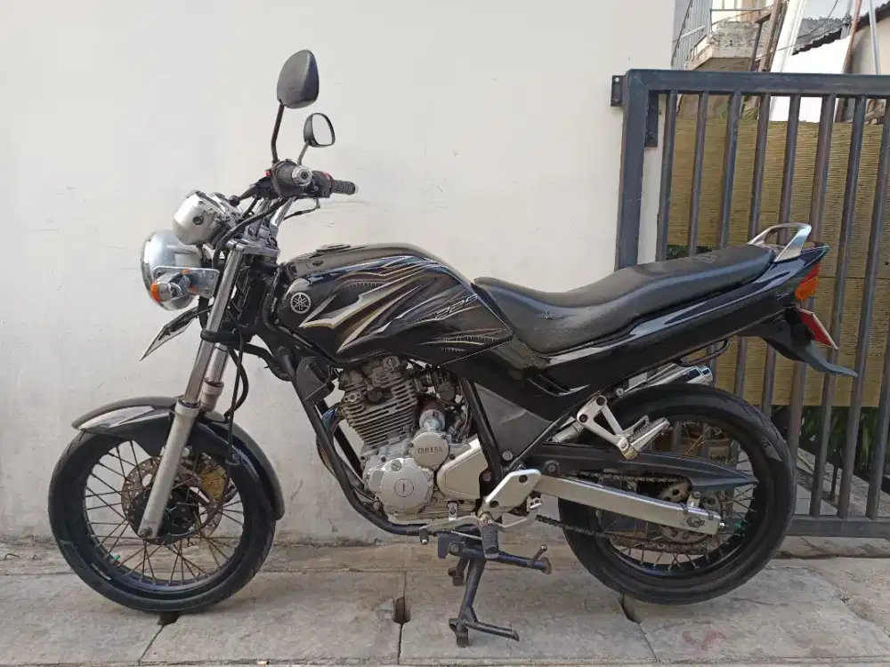 Yamaha scorpio z 2008 lengkap mesin halus