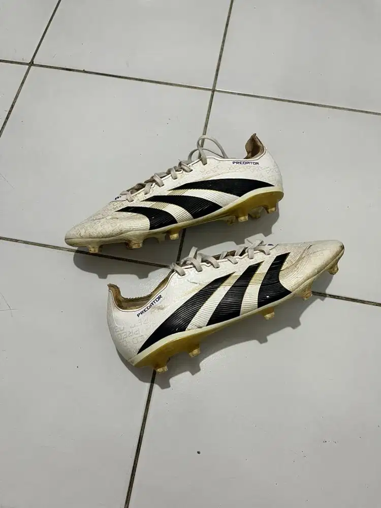 Sepatu Bola Adidas Predator League FG/MG