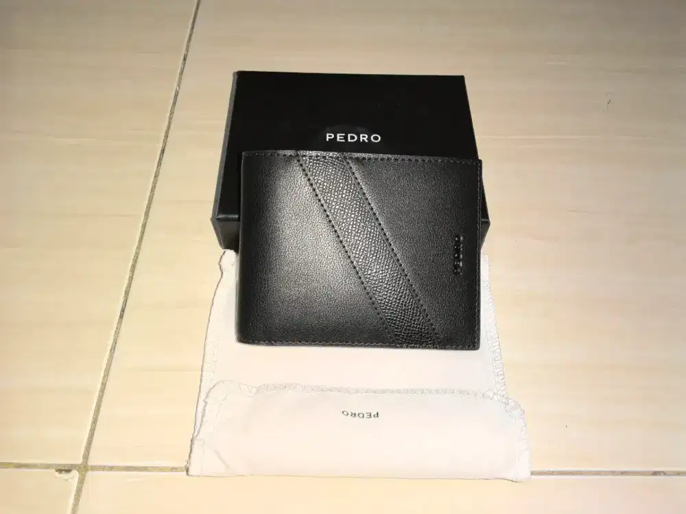 Dompet PEDRO Original Black Leather Bi-Fold | Baru