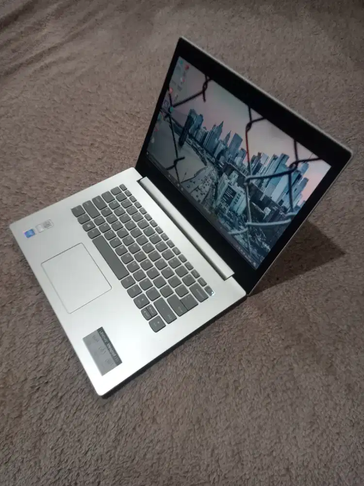 Lenovo IdePad 330