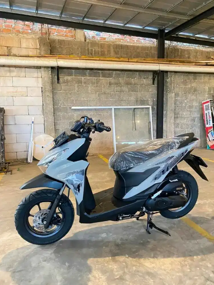HONDA BEAT STREET GLOSY