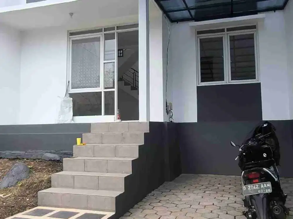 DIJUAL RUMAH AREA ANTAPANI
DALAM CLUSTER