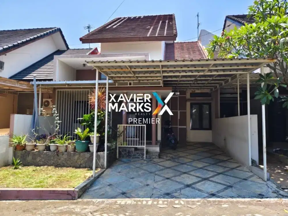 DIJUAL Rumah Terawat dan Semi Furnish Ada Area Jemur Lantai 2 Siap Huni Lingkungan Asri Selangkah ke UB dan Area Suhat di Perum Bunga-bunga