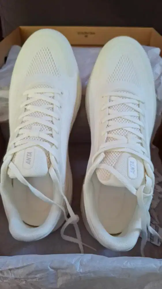 SEPATU RUNNING ANTA PG7 PRO TRAVEL (white)