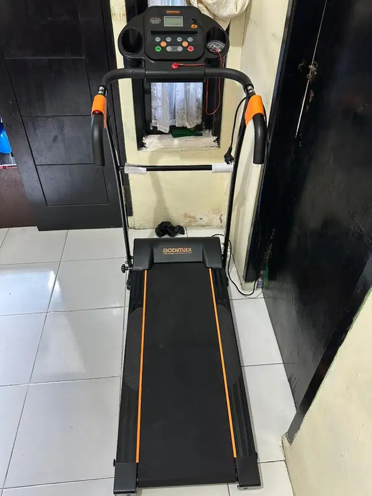 Treadmill Running Machine BODIMAX