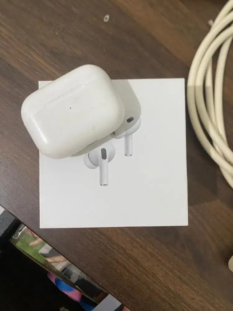 dijual airpods pro gen 2 second (600.000 nego)