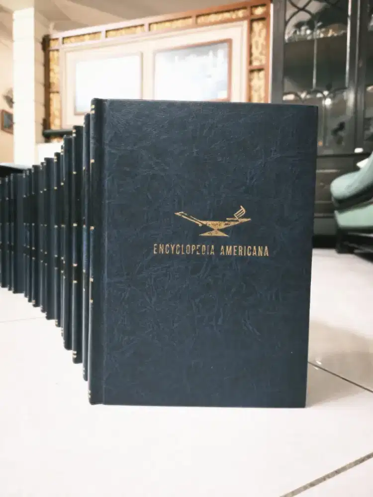 ENCYCLOPEDIA AMERICANA 1978 - 30 JILID