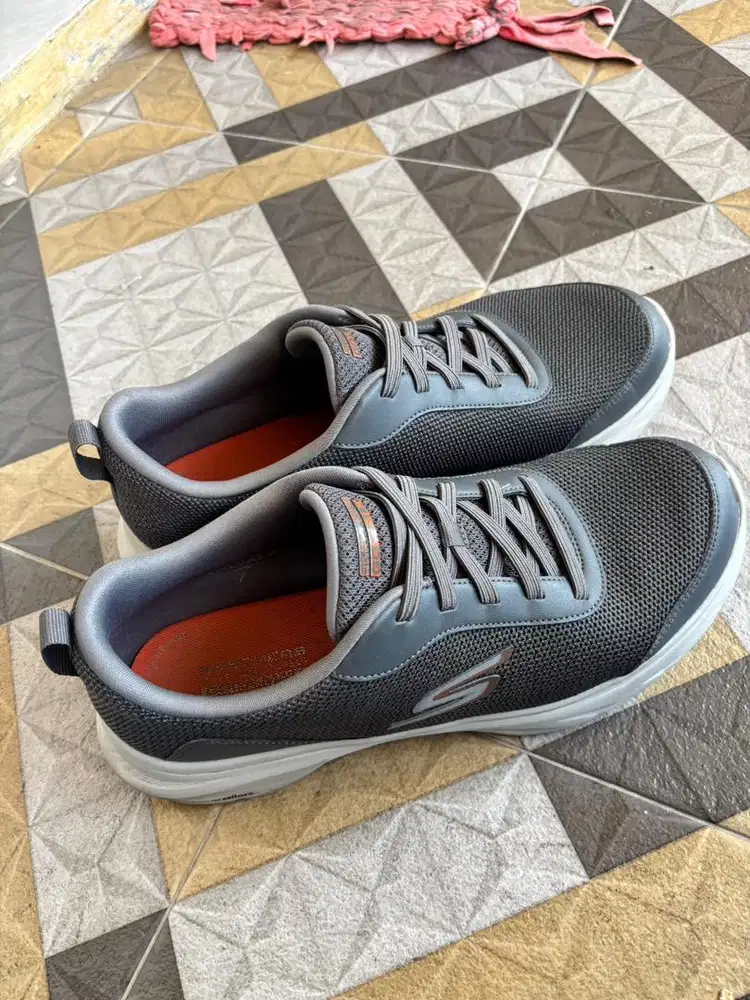 SEPATU SKECHERS GO WALK 7 MEN