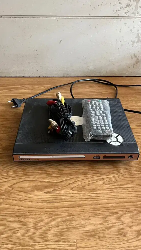 Rinrei DVD Player DRN-577R with Samsung Optical Lens Karaoke