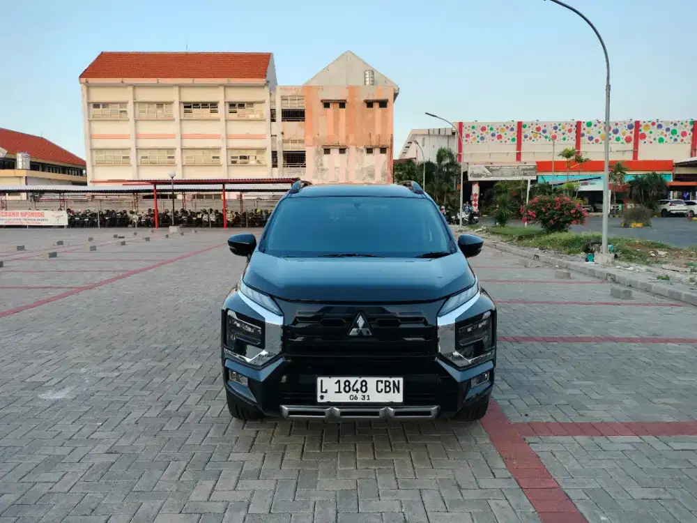 Xpander cross premium 2023