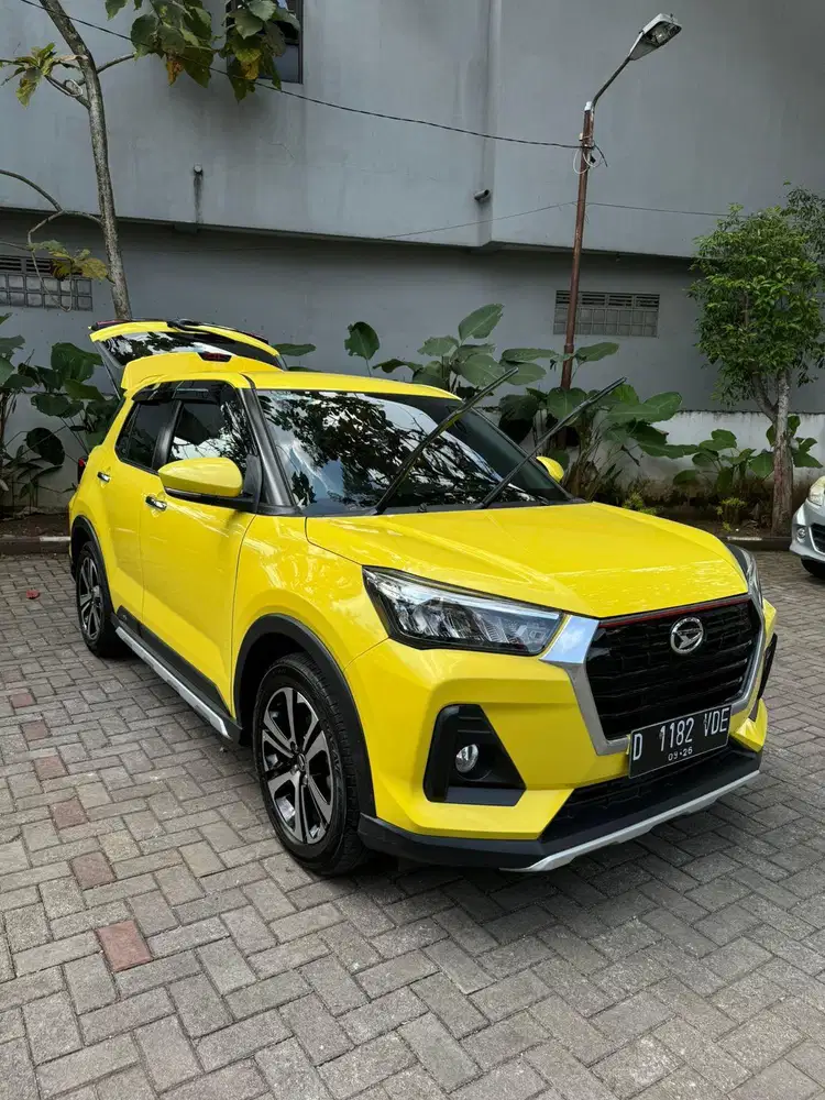 Daihatsu rocky r ads turbo 2021 cvt kuning terawat matic antik mulus