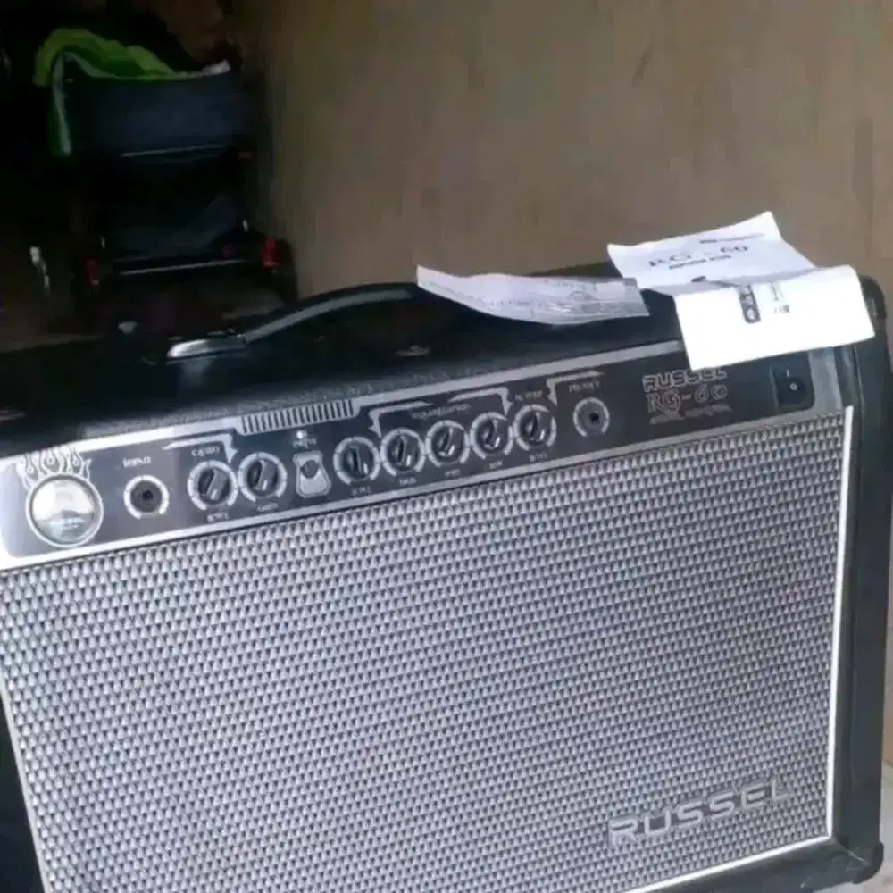 Ampli Gitar RUSSEL RG-60