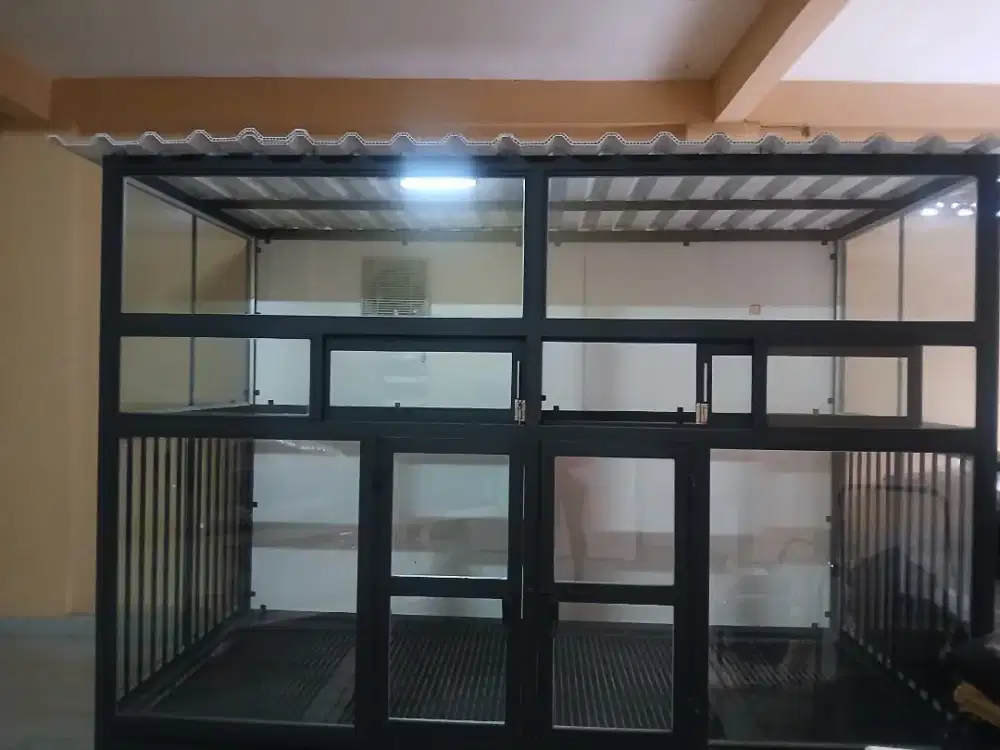 Kandang anjing Golden MURAH  ,ukuran besar dan bisa di dorong