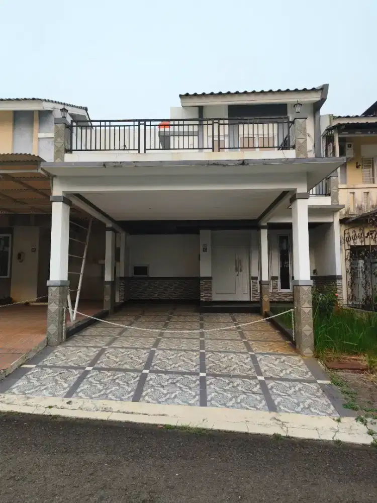 Rumah Second LEGENDA WISATA  LT119 LB200 | Kanopi Beton & Service Area