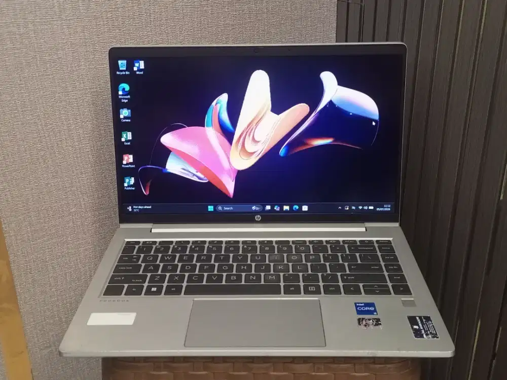 Hp Probook 440,i5 Gen 12,Ram 8/512 gb