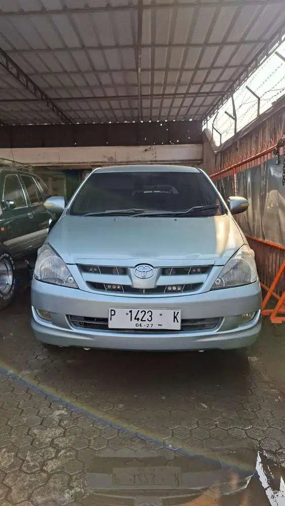 Toyota Kijang Innova 2006 Bensin