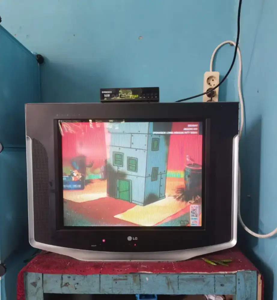 Tv LG 21inc+stb